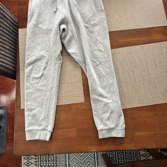 Men’s Nike‎ Club Training Joggers - Picture 2 of 4